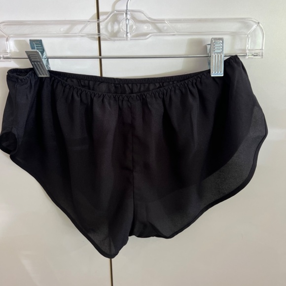 LFV by La Fee Verte- Women's Cami and Short Sleep Set - Picture 2 of 12